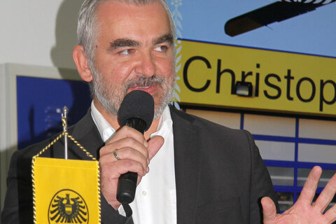 Landesrat Heinrich Dorner beim Jubiläumsfest für den ersten Notarzthubschrauber des Burgenlandes.