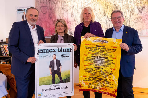 Landeshauptmann Mag. Hans Peter Doskozil, Neusiedls Bezirkshauptfrau Mag.a Ulrike Zschech, Ewald Tatar und Nickelsdorfs Bürgermeister Ing. Gerhard Zapfl.
