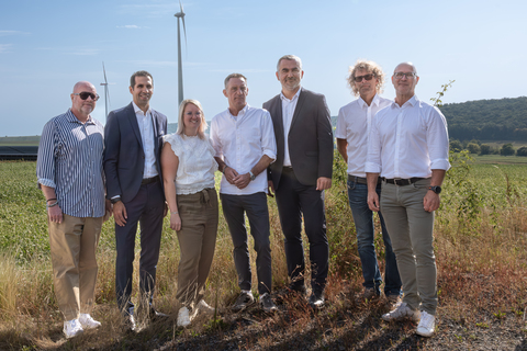 Vizebürgermeister Deutschkreutz Jürgen Hofer, Burgenland Energie CEO Stephan Sharma, Burgenland Energie Projektabwicklung Jessica Bauer, Bürgermeister Deutschkreutz Andreas Kacsits, Landesrat Heinrich Dorner, Burgenland Energie Projektabwicklung Markus Nussbaumer, Burgenland Energie Projektabwicklung Josef Kuzmits.