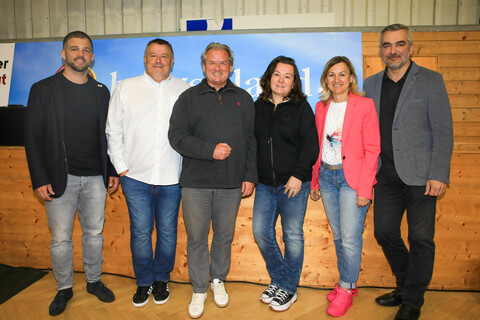ÖRSV-Sportdirektor Ernst Benedikt, VIVA-Geschäftsführer Bernd Dallos, ÖRSV-Präsident Thomas Reichenauer und dessen Gattin Bettina, Mörbischs Bürgermeisterin Bettina Zentgraf und Sportlandesrat Heinrich Dorner im Sport Burgenland Landessportzentrum VIVA in Steinbrunn