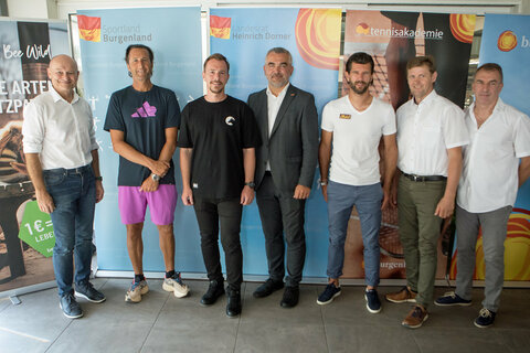 Geschäftsführer Wolfgang Wachmann (Frutura), Tennisakademie-Burgenland-Leiter Wolfgang Thiem, Christian Mattasits, Sportlandesrat Mag. Heinrich Dorner, ÖTV-Tennisdirektor Jürgen Melzer, Bürgermeister Johann Heisz und Veranstalter Günter Kurz (v.l.).