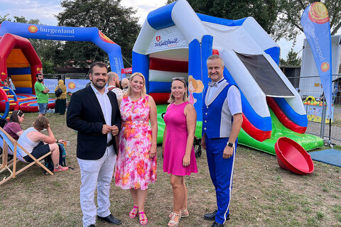 Landesrätin Daniela Winkler in der Kids & Family Area am Golser Volksfest