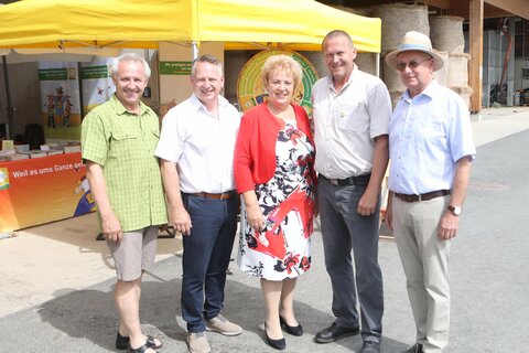 Landtagspräsidentin Verena Dunst eröffnete das große Bio-Fest