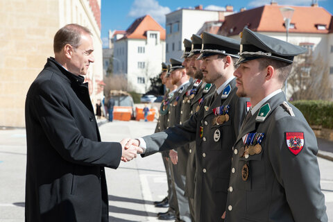 Landesrat Leonhard Schneemann bei der Begrüßung