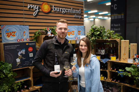 Genuss aus dem Burgenland: Der my burgenland Shop bietet regionale Produkte, Weine und Souvenirs direkt am Messestand.