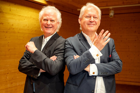 Große Jubiläumsgala mit vielen Gratulantinnen und Gratulanten, wie Landeshauptmann Hans Peter Doskozil,  zum 40-jährigen Bühnenjubiläum von Johannes und Eduard Kutrowatz.