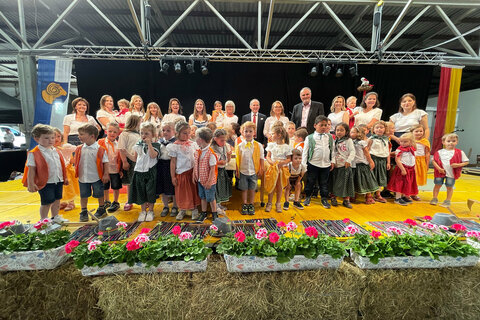 100 Jahre Kindergarten Großpetersdorf: Landeshauptmann Hans Peter Doskozil gratulierte zum Jubiläum