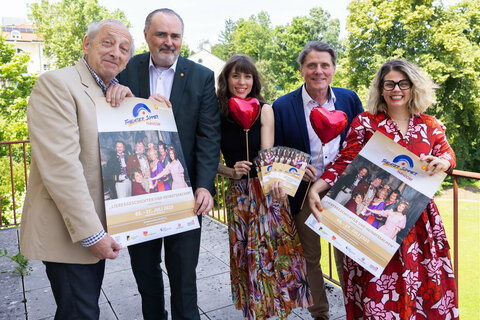 Präsentierten das Programm (v. l.): Hermann J. Kogler, Landeshauptmann Hans Peter Doskozil, Anna Sophie Krenn, Intendant Christian Spatzek mit Kultur-Betriebe Burgenland Geschäftsführerin Claudia Priber