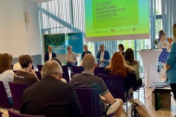 Martin Adelwöhrer, General Manager St.Martins Therme Frauenkirchen, Regina Preslmair, Österreichisches Umweltzeichen, Landeshauptmann-Stellvertreterin Anja Haider-Wallner, Hannes Anton, Biogenossenschaft Bgld. und Maria Busch, Genuss Burgenland