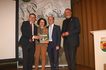 Bürgermeister Jürgen Karall, Landtagsabgeordnete Elisabeth Trummer, Bezirkshauptmann WHR Mag. Klaus Trummer Landeshauptmann Hans Peter Doskozil