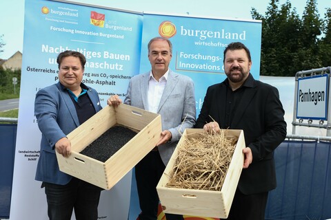 Christian Rauch, Leiter Technologiemanagement & Innovation PORR Bau GmbH, Landesrat Dr. Leonhard Schneemann, Projektleiter Martin Zloklkovits, Forschungskoordinator des Landes Burgenland
