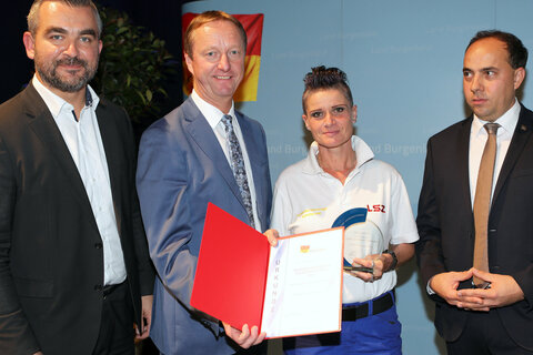 LR Heinrich Dorner, LH-Stv. Johann Tschürtz, Daniela Kundegraber, LSZ-GF DI Christian Spuller (v.l.).