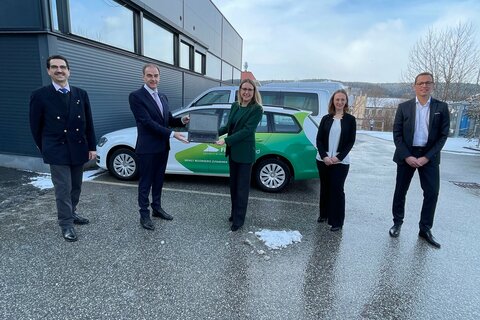 CDG-Präsident Martin Gerzabek, Landesrat Leonhard Schneemann, Bundesministerin Margarete Schramböck, Doris Rixrath,