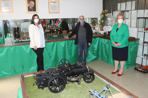 Landeshauptmann-Stellvertreterin Astrid Eisenkopf und Landtagspräsidentin Verena Dunst besuchten das Landtechnikmuseum in St. Michael im Südburgenland