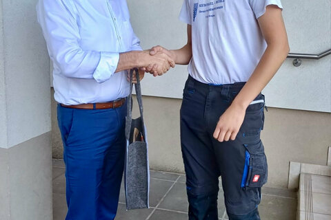 Wirtschaftslandesrat Leonhard Schneemann beim Besuch der Seewinkel-Mühle Passenbrunner in Andau mit Christoph Passenbrunner