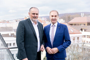 Landeshauptmann Hans Peter Doskozil mit Landesrat Leonhard Schneemann
