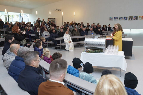 LH-Stv.in Anja Haider-Wallner bei der Weinsegnung der Podersdorfer SeeWinzer.