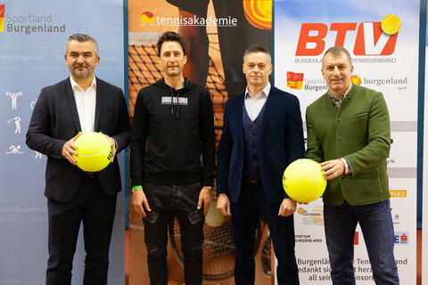 Sportlandesrat Mag. Heinrich Dorner, Wolfgang Thiem, Leiter der Tennisakademie, Mag. Anton Beretzki, Geschäftsführer der Sport Burgenland GmbH und BTV-Präsident Günter Kurz