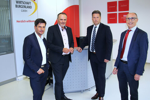 Der zweite Standort der Wirtschaft Burgenland GmbH (WiBuG) wurde im Technologiezentrum in Güssing von Landeshauptmann Hans Peter Doskozil, Wirtschaftslandesrat Christian Illedits, WiBuG-Geschäftsführer Mag. Harald Zagiczek und Südburgenland-Manager KommR Werner Unger offiziell seiner Bestimmung übergeben.