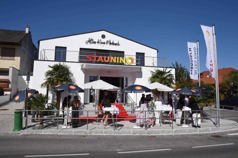 Das Alte Kino Mörbisch war am Sonntag Schauplatz der Eröffnung von „STAUNINO – Das immersive Klassenzimmer“.