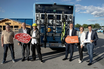 Auf der Linie B2 können Fahrgäste ab sofort ihr Fahrrad mehrmals täglich mit dem Bus transportieren.