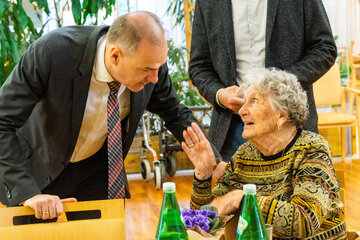 Soziallandesrat Dr. Leonhard Schneemann: Tag der Pflege - Das Burgenland ist in der Pflege Vorreiter