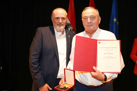 Werner Perlinger, Komturkreuz, mit Landeshauptmann Hans Peter Doskozil