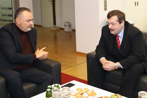 Landeshauptmann Hans Peter Doskozil und Physiker Werner Gruber