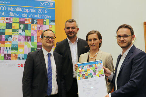 ÖBB-Regionalmanager Michael Elsner, Landesrat Heinrich Dorner, Christine Zopf-Renner, Leiterin der Mobilitätszentrale Burgenland und VCÖ-Experte Markus Gansterer