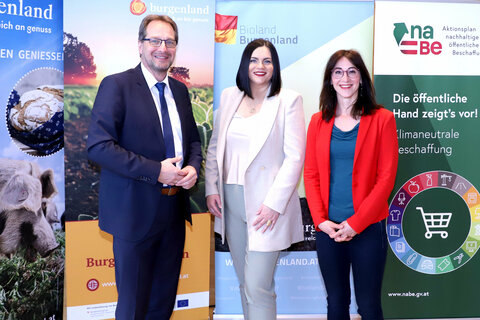 Impulstag Burgenland des Forum „Österreich isst regional“: (v.l.n.r.) Geschäftsführer Gerhard Zotter (Bundesbeschaffung GmbH, BBG), Landeshauptmann-Stellvertreterin Mag.a Astrid Eisenkopf, Katharina Maierhofer (Landwirtschaftsministerium).