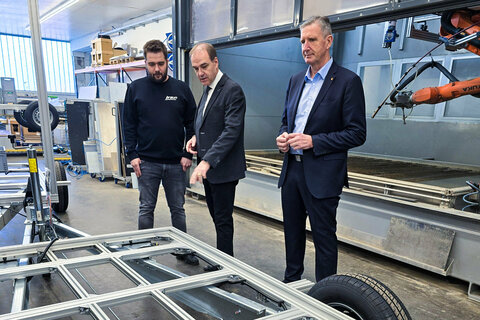 Landesrat Leonhard Schneemann beim Betriebsbesuch mit Geschäftsführer Ing. Thomas Braun und LAbg. Ewald Schnecker