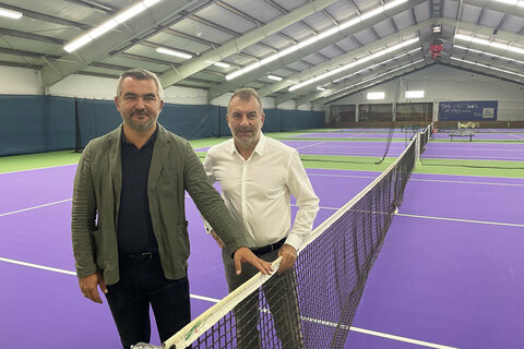 Kräftiger Aufwind für den burgenländischen Tennissport: Landesrat Dorner besichtigte die neue Infrastruktur im Sport Hotel Kurz Oberpullendorf