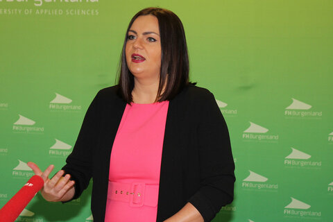 Landeshauptmann-Stellvertreterin Astrid Eisenkopf beim Kick-Off für Burgenländische Frauenstrategie