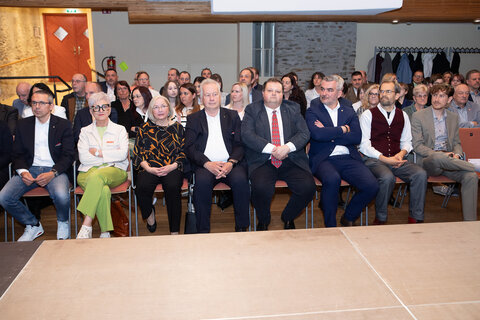 Auch von den Sport-Dachverbänden sowie der Politik waren Ehrengäste gekommen, um die verdienten Sportlerinnen und Sportler zu würdigen und zu feiern.