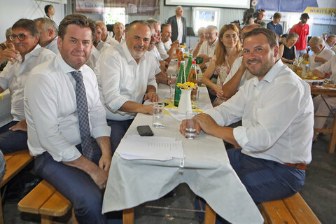 Landeshauptmann Hans Peter Doskozil (2.v.l.) unter den Ehrengästen.