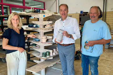 Wirtschaftslandesrat Dr. Leonhard Schneemann besuchte die Ceramico GmbH in Stoob, wo der neue Ceramico Campus entsteht.