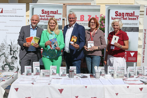 Aktion zum Weltalphabetisierungstag mit Landesrätin Daniela Winkler