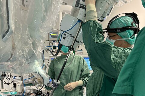 HNO-Operation in der Klinik Oberwart mit dem neuen roboterassistierten Operationssystem