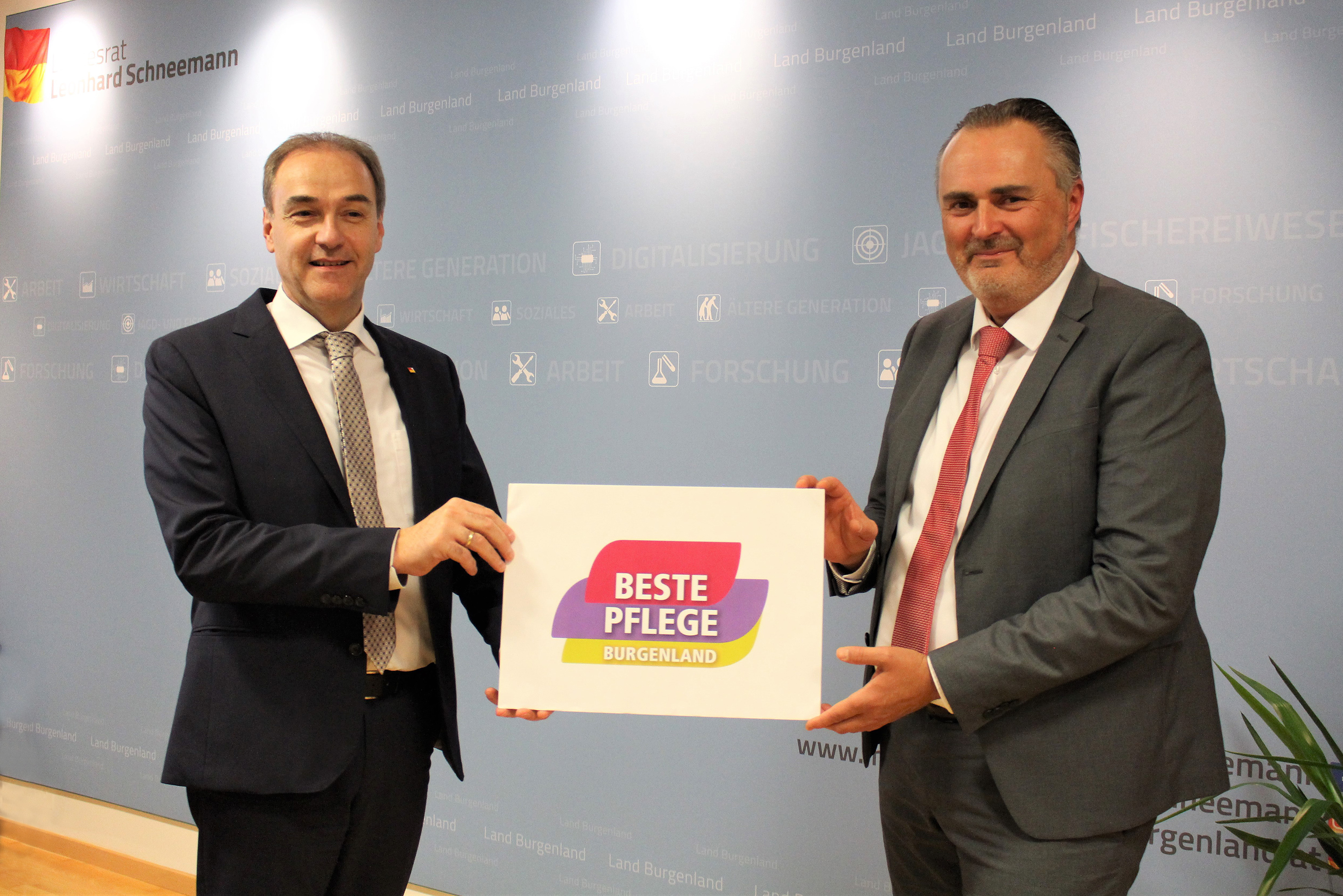 Landeshauptmann Hans Peter Doskozil und Landesrat Leonhard Schneemann zogen eine positive Zwischenbilanz