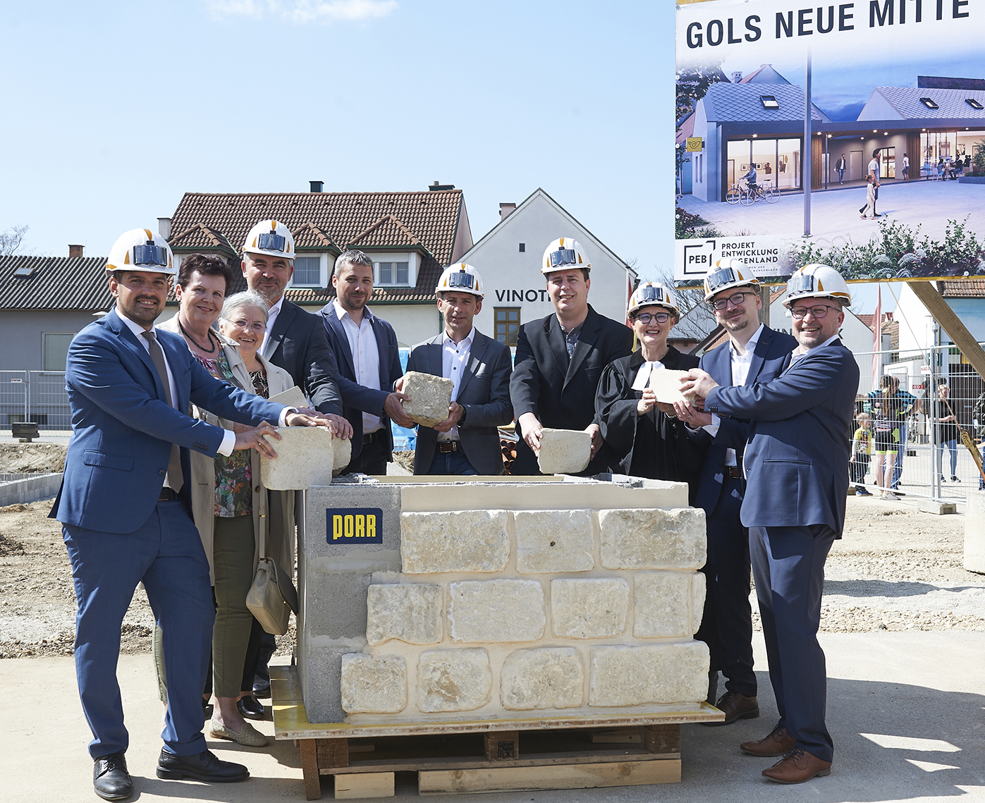 LR Dorner: Feierliche Grundsteinlegung für „Neue Mitte Gols“ - Land ...